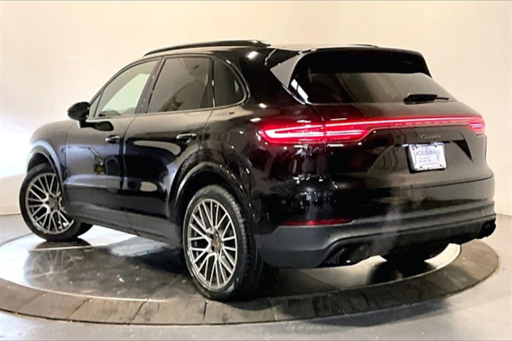 Certified 2023 Porsche Cayenne Platinum Edition SUV