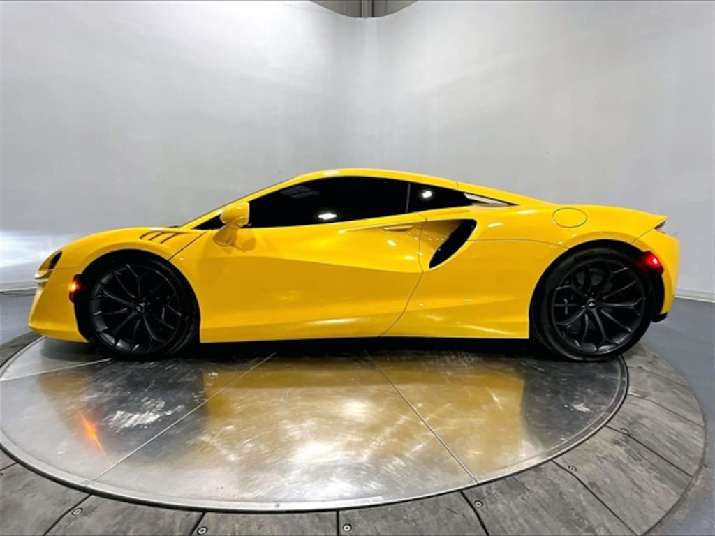 Used 2024 McLaren Artura Performance Coupe