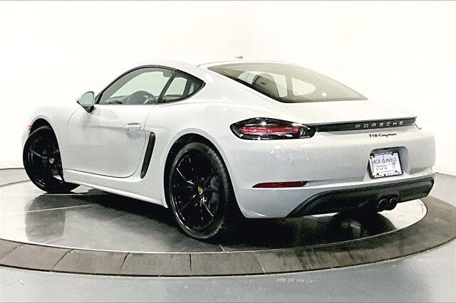 2025 Porsche Cayman photo 3