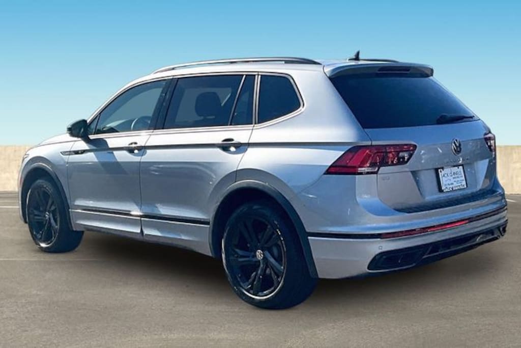Certified 2023 Volkswagen Tiguan 2.0T SE R-Line Black SUV