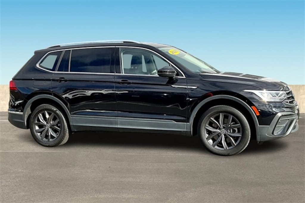 Certified 2022 Volkswagen Tiguan 2.0T SE SUV