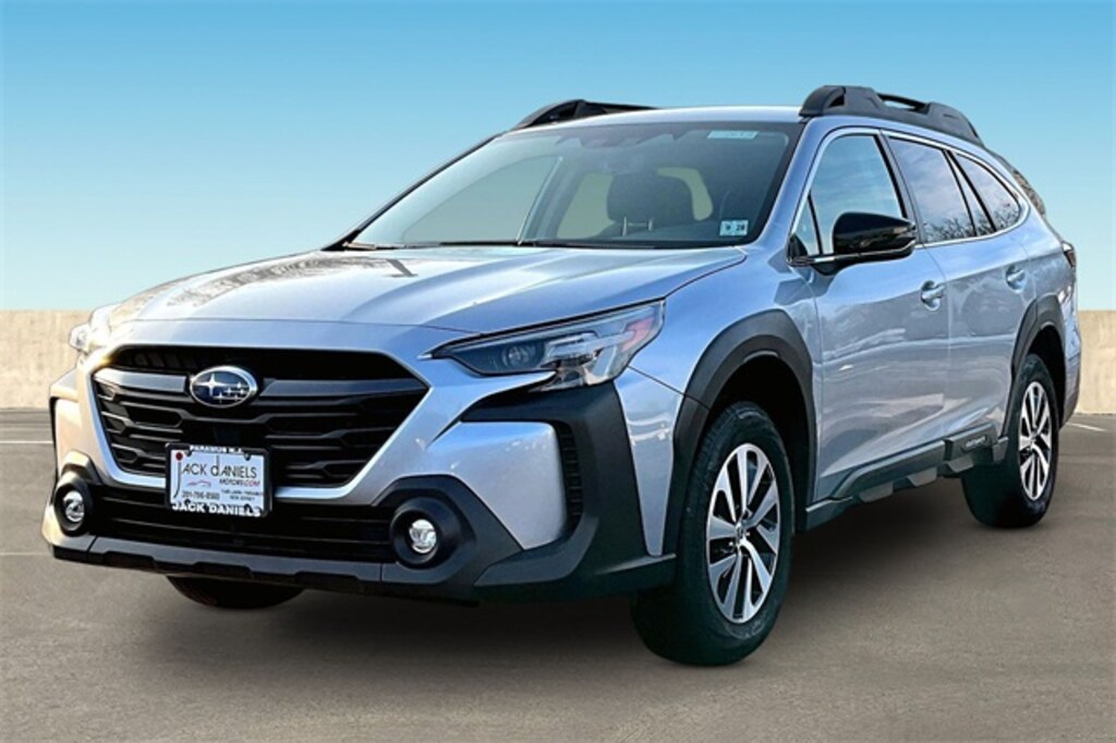 Used 2024 Subaru Outback Premium SUV