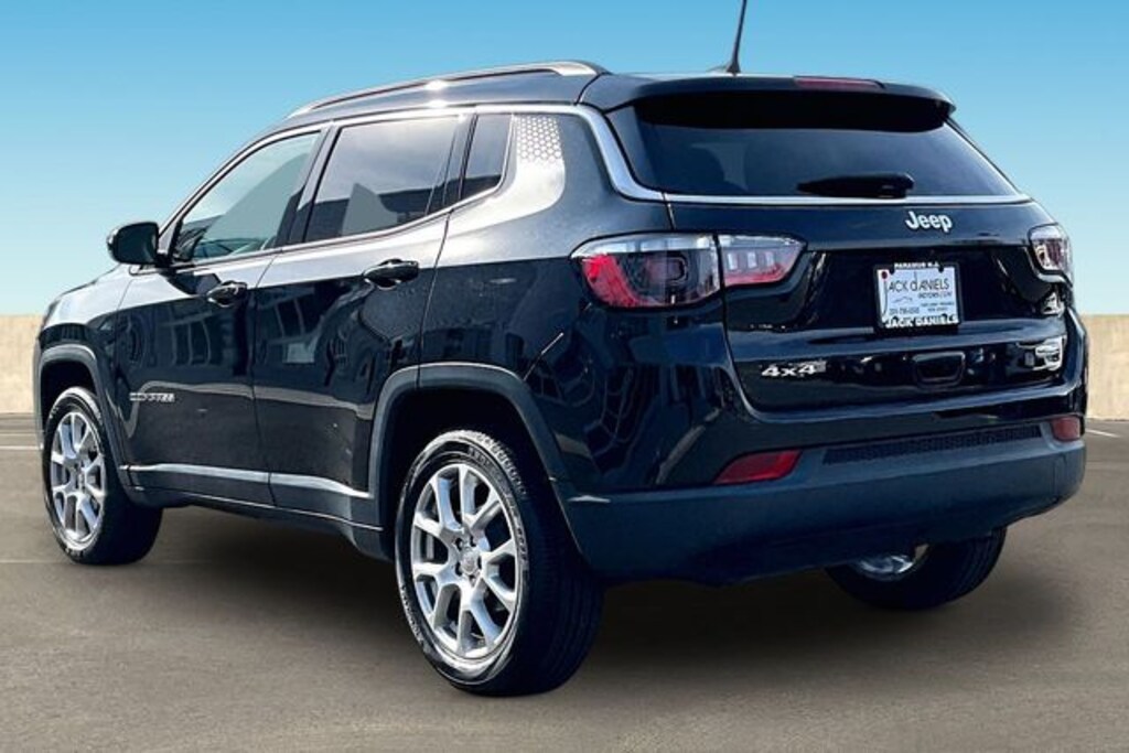 Used 2022 Jeep Compass Latitude Lux SUV