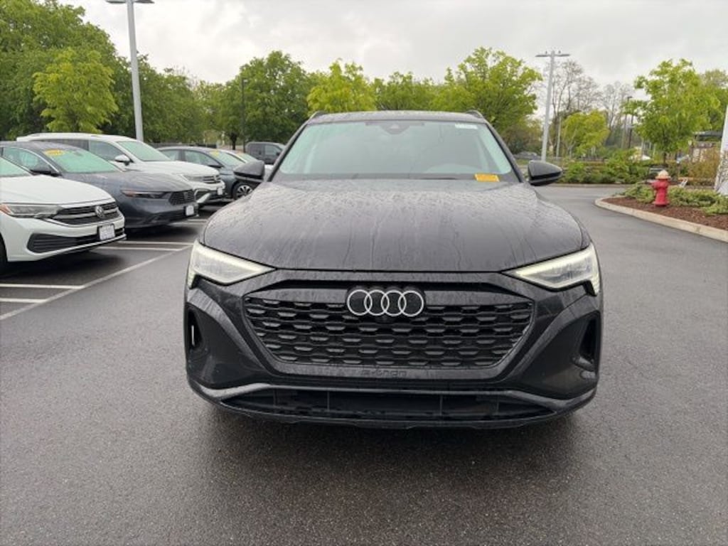 Used 2024 Audi Q8 e-tron Premium SUV