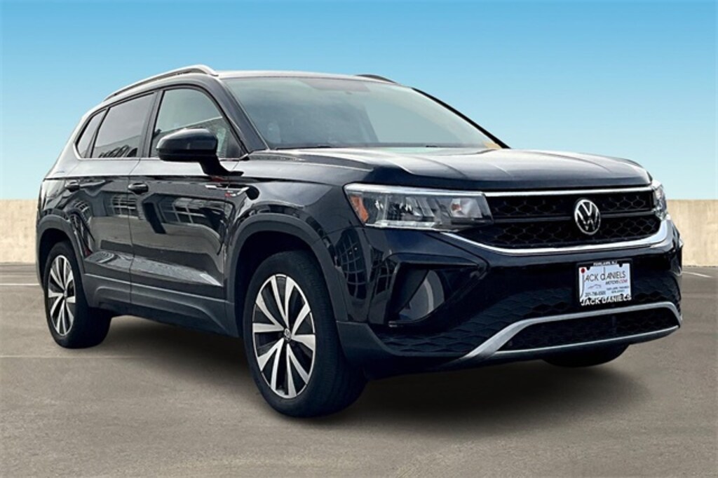 Certified 2022 Volkswagen Taos 1.5T SE SUV