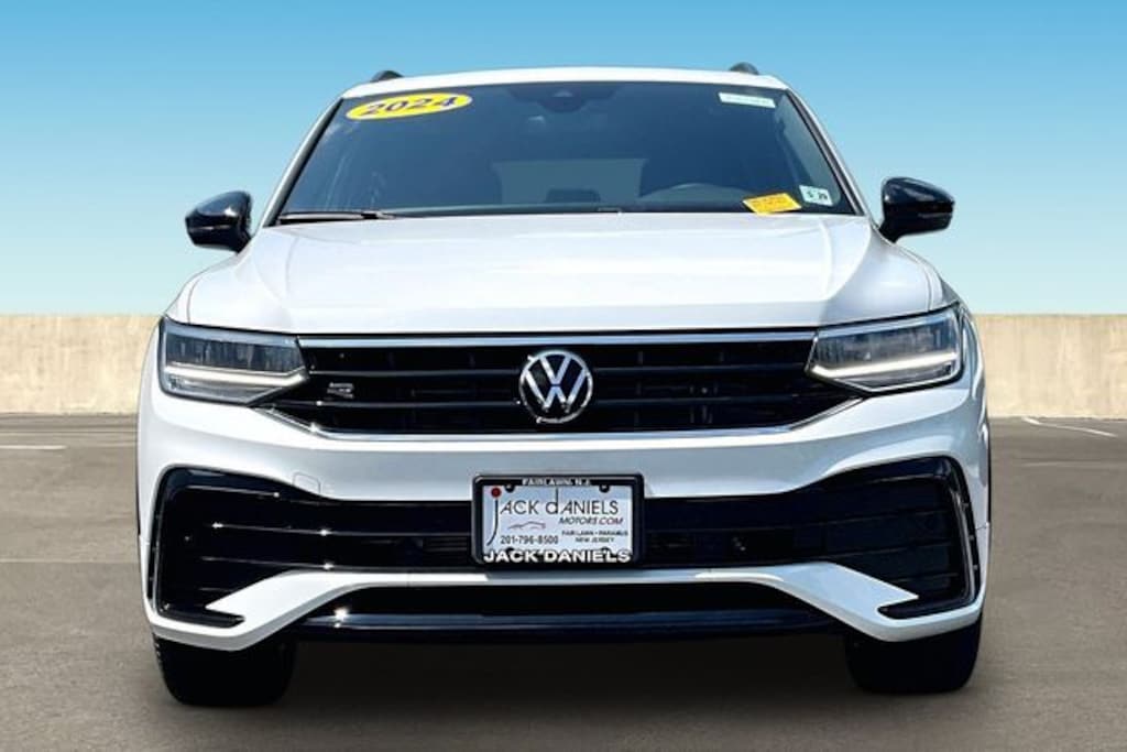 Certified 2024 Volkswagen Tiguan 2.0T SE R-Line Black SUV