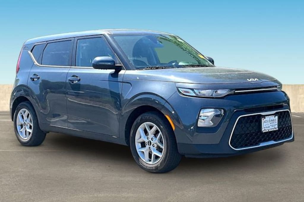 Used 2022 Kia Soul LX Hatchback