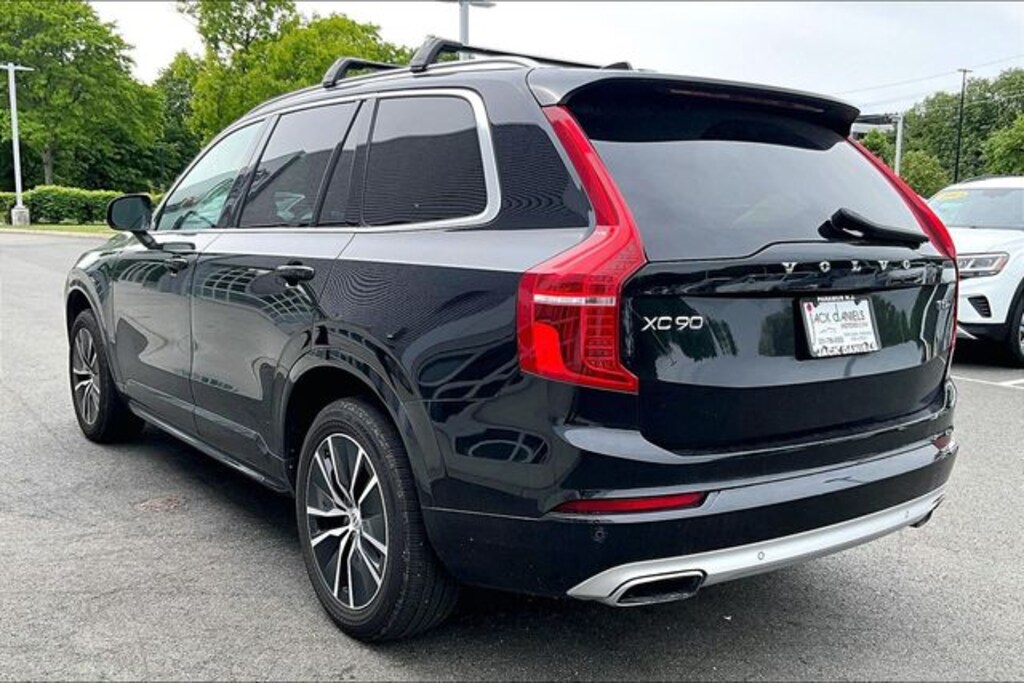 Used 2020 Volvo XC90 T5 Momentum 7 Passenger SUV