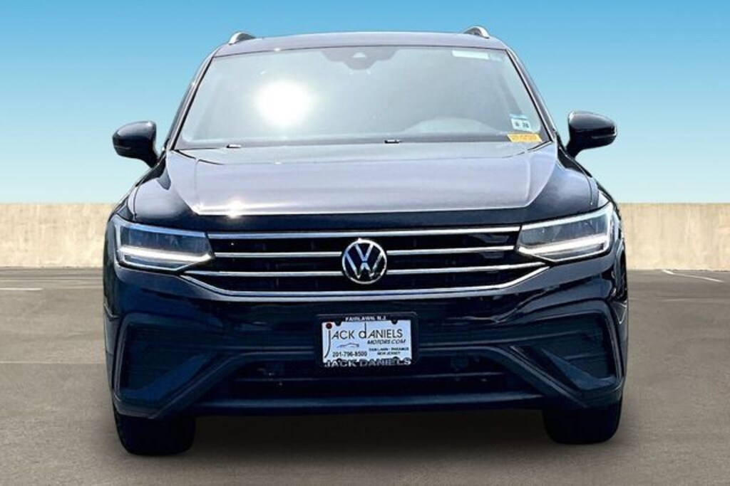 Certified 2023 Volkswagen Tiguan 2.0T SE SUV