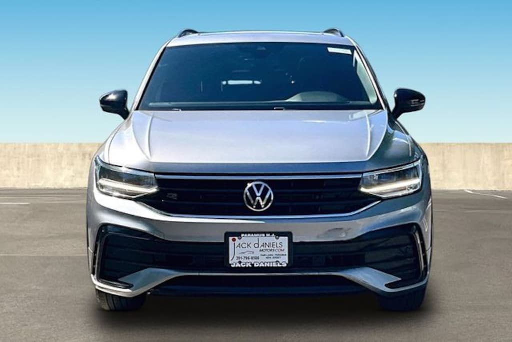 Certified 2022 Volkswagen Tiguan 2.0T SE R-Line Black SUV