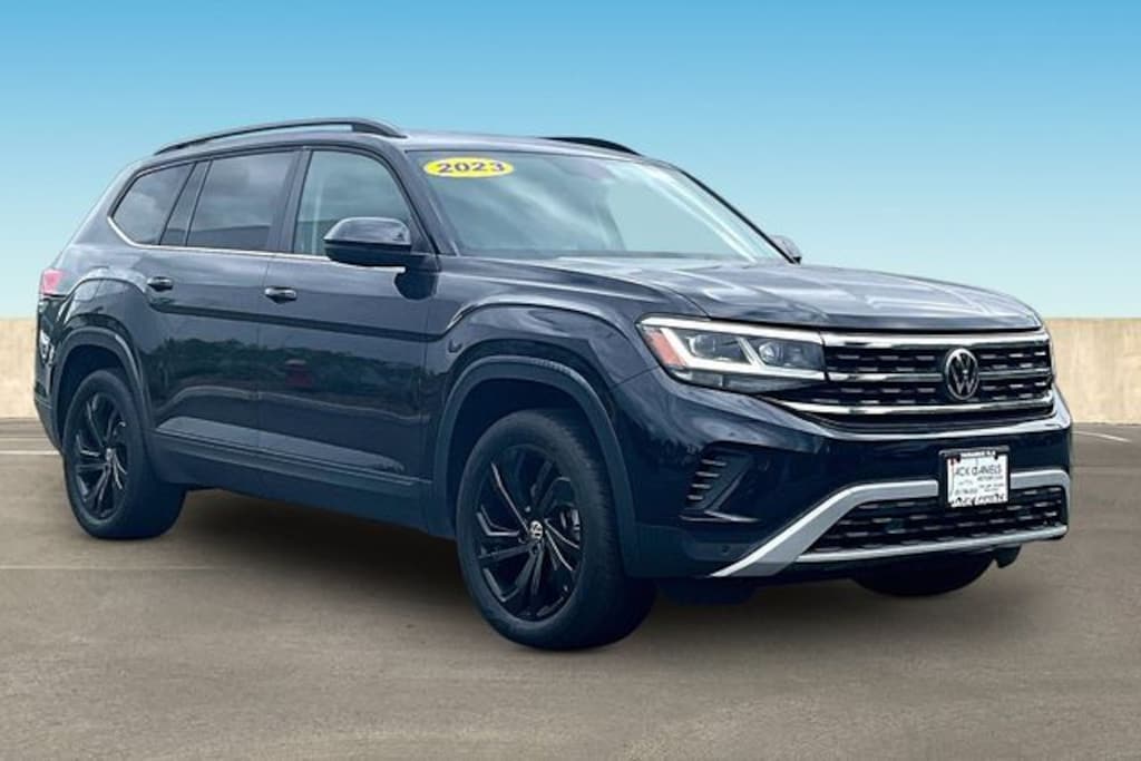 Certified 2023 Volkswagen Atlas 3.6L V6 SE w/Technology SUV