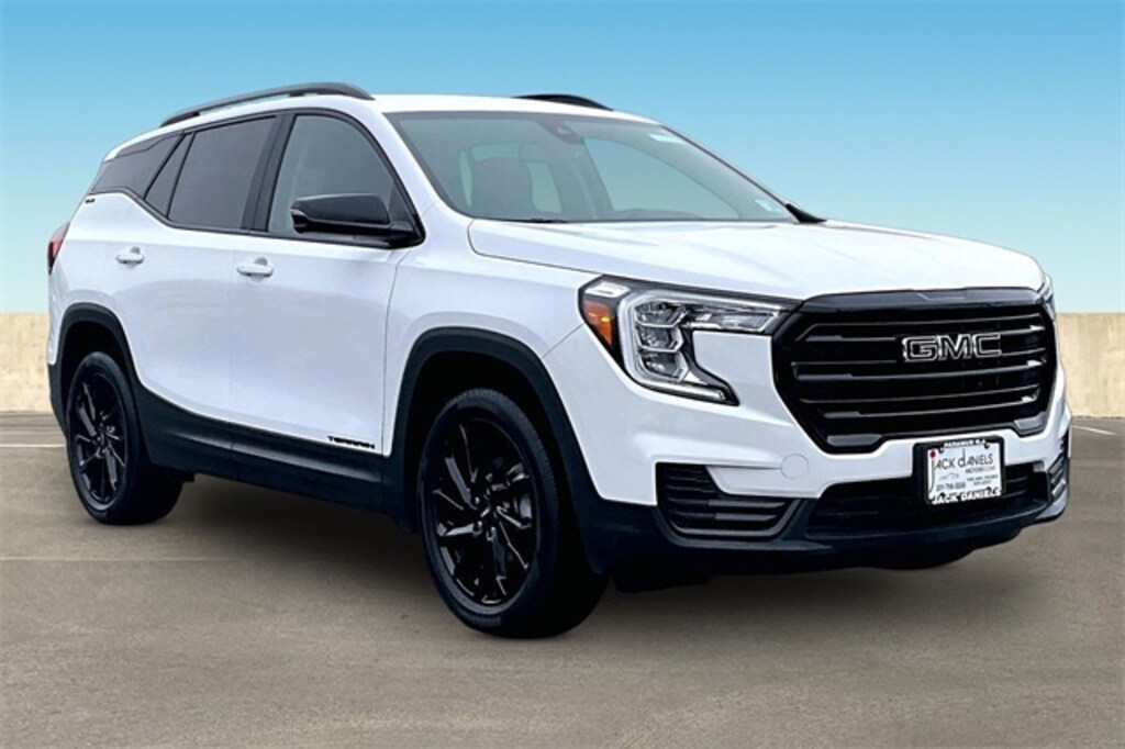 Used 2023 GMC Terrain SLE SUV