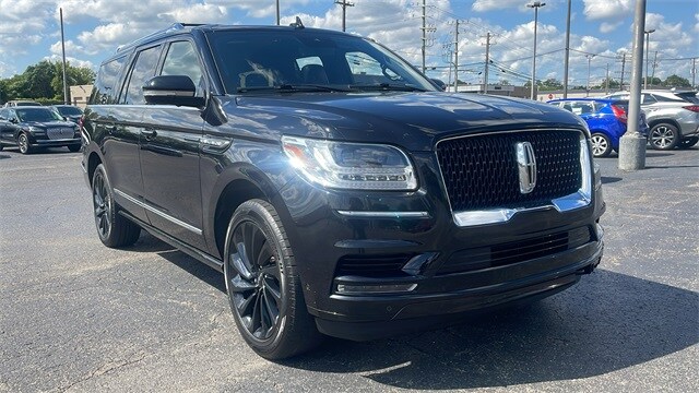 Used 2021 Lincoln Navigator Reserve L with VIN 5LMJJ3LT9MEL01666 for sale in Dearborn, MI