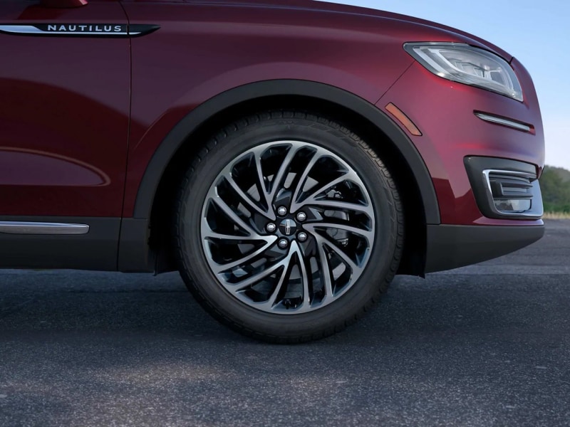 Get your Lincoln serviced at Jack Demmer Lincoln near Farmington Hills, MI