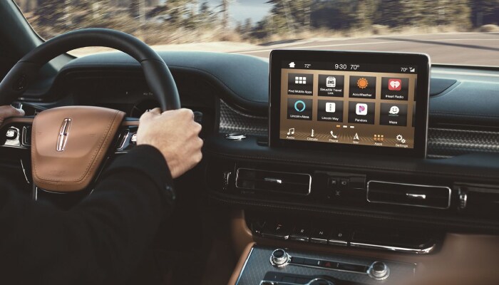 The 2020 Lincoln Aviator comes equipped with modern technology features