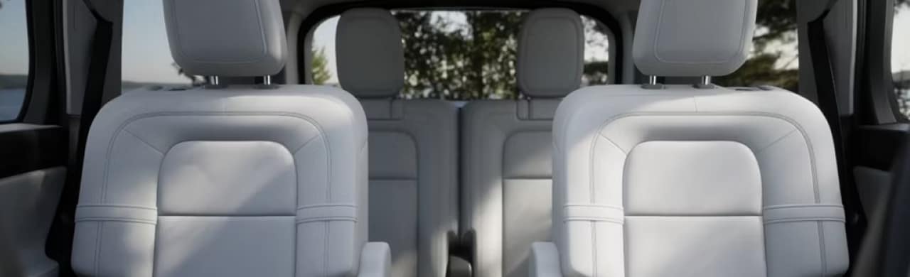 Lincoln Aviator The Perfect Blend of Luxury and Performance.png