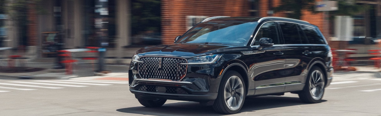 What%20Makes%20the%202027%20Lincoln%20Aviator%20Stand%20Out%20Among%20Three-Row%20Luxury%20SUVs%3F.jpg