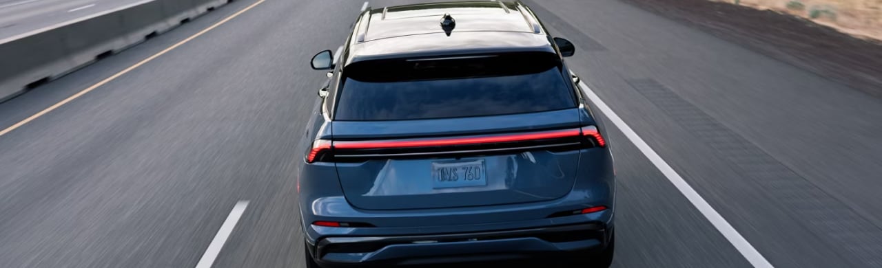 Does%20the%202026%20Nautilus%20feel%20truly%20%E2%80%98luxury%E2%80%99%20inside%20compared%20with%20Lexus%20RX%20and%20Cadillac%20XT5.jpg