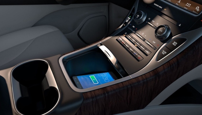 Wireless charging inside the 2019 Lincoln Nautilus