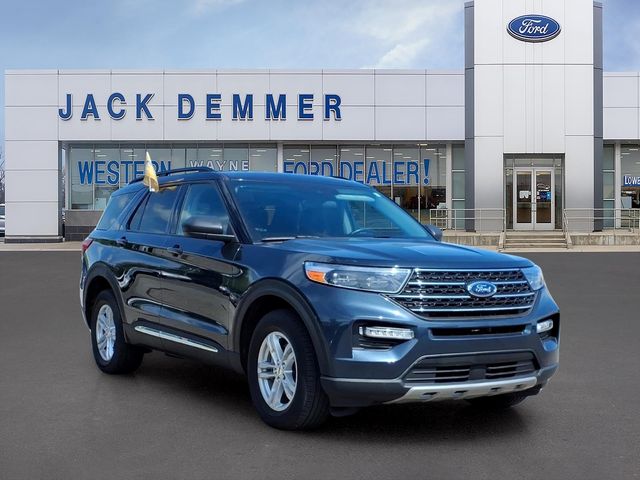 2023 Ford Explorer XLT 4WD's photo