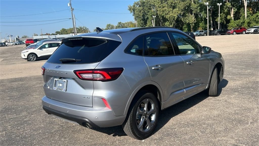 Used 2024 Ford Escape ST-Line SUV
