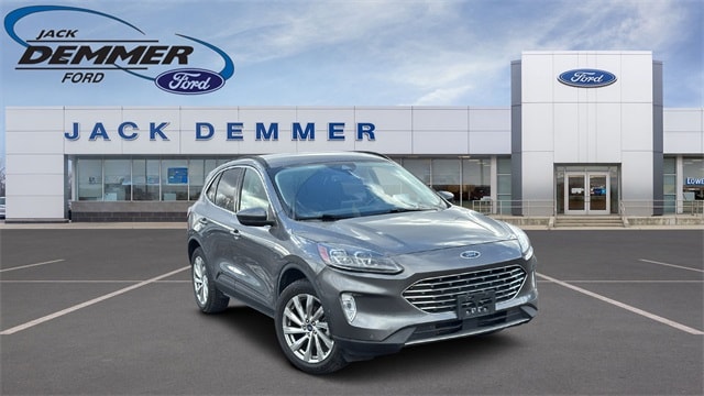 Used 2022 Ford Escape Titanium with VIN 1FMCU9J91NUB47944 for sale in Wayne, MI