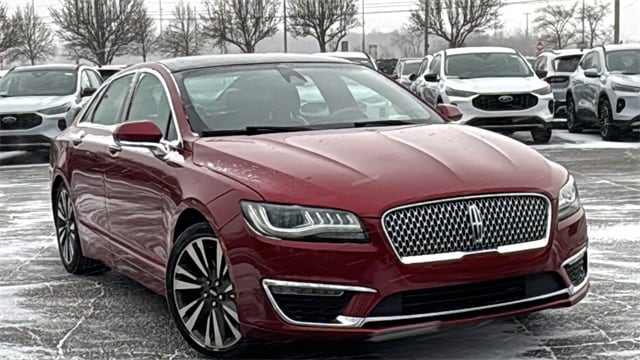 2017 Lincoln MKZ Reserve's photo