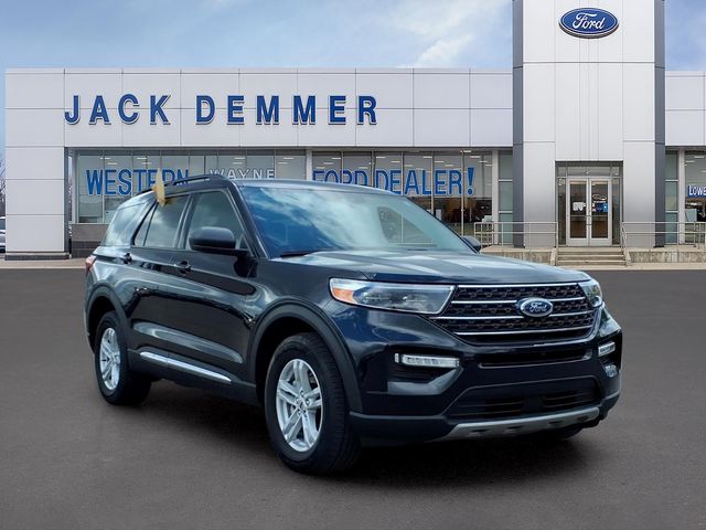 2023 Ford Explorer SUV 