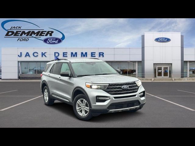 2023 Ford Explorer SUV 