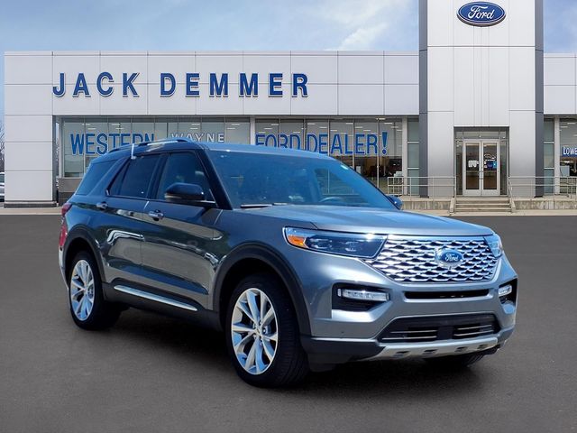 2023 Ford Explorer Platinum 4WD's photo