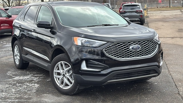 Used 2023 Ford Edge SEL with VIN 2FMPK4J97PBA39508 for sale in Wayne, MI