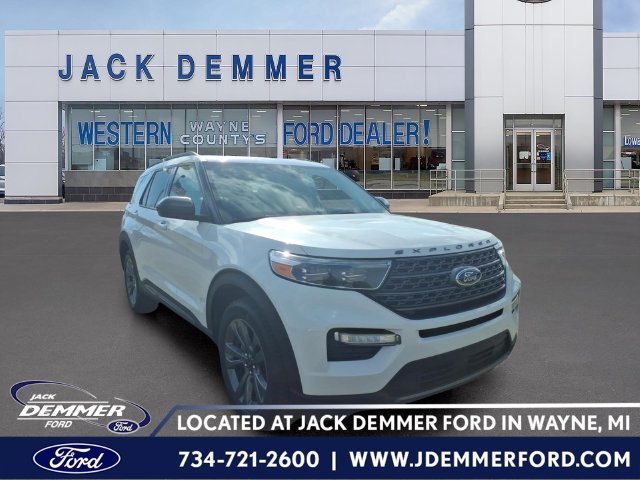 2023 Ford Explorer XLT SUV