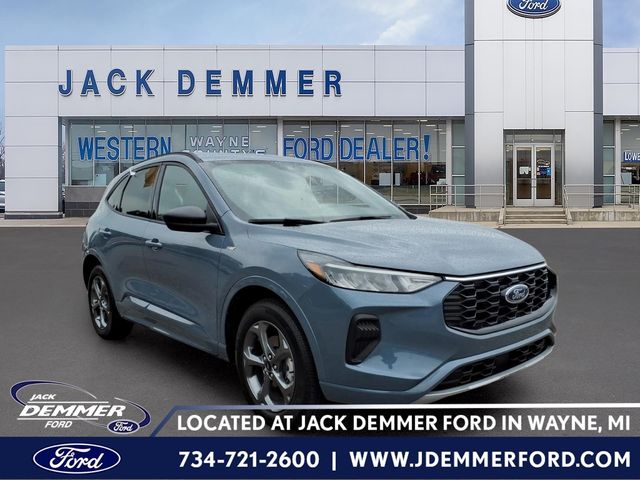 2023 Ford Escape