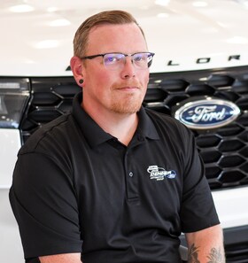 Staff member Chris Tillman from e0a0bd4189e8