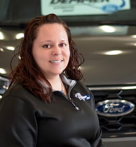 Staff member Jessica Gerbert from 0e416e5e42ca