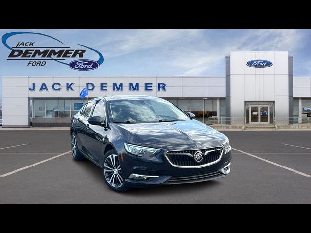 2018 Buick Regal Essence FWD's photo