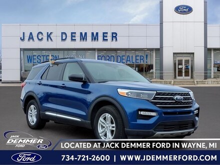 2023 Ford Explorer XLT SUV