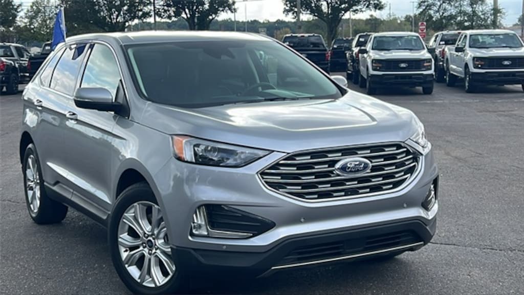 Certified 2022 Ford Edge Titanium SUV