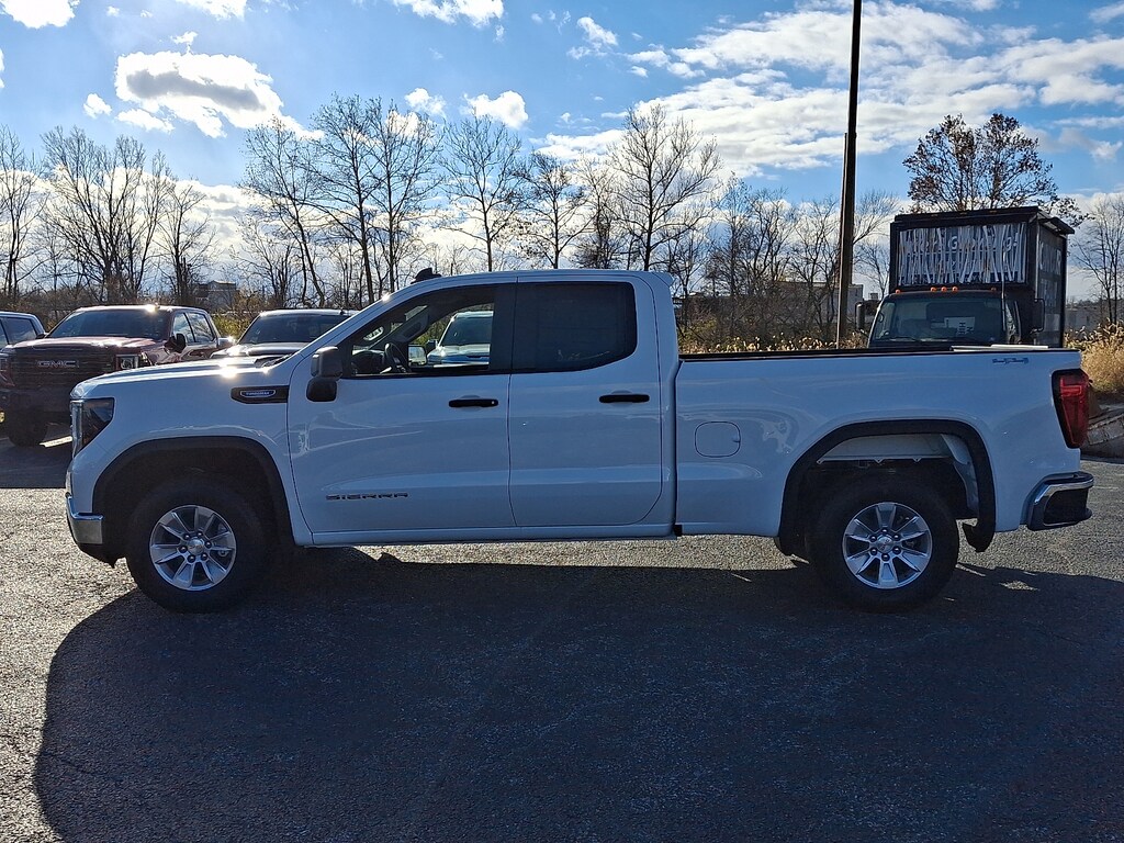 New 2026 GMC Sierra 1500 Double Cab, Standard Bed, Pro, 4WD Double Cab