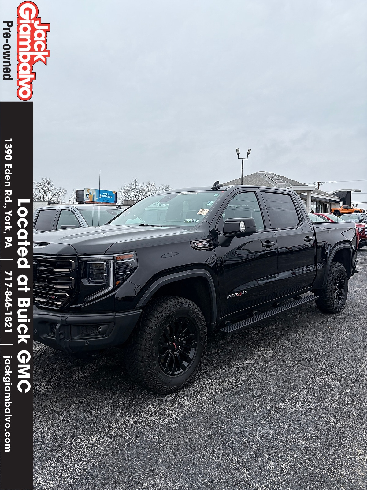2023 GMC Sierra AT4's photo