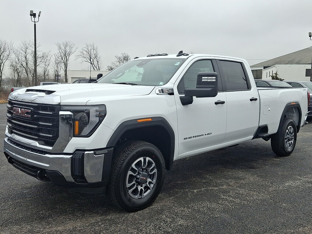 New 2026 GMC Sierra 3500HD Crew Cab, Long Bed, Pro Dual Rear Wheel, 4WD Crew Cab