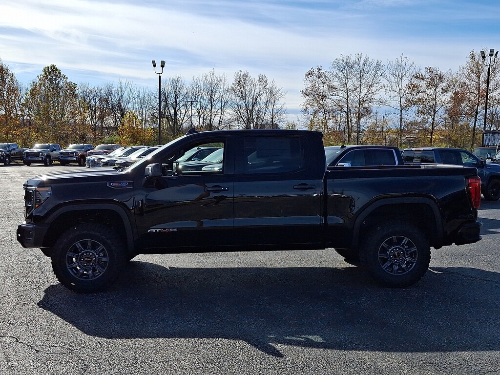 New 2026 GMC Sierra 1500 Crew Cab, Short Bed, AT4X, 4WD Crew Cab