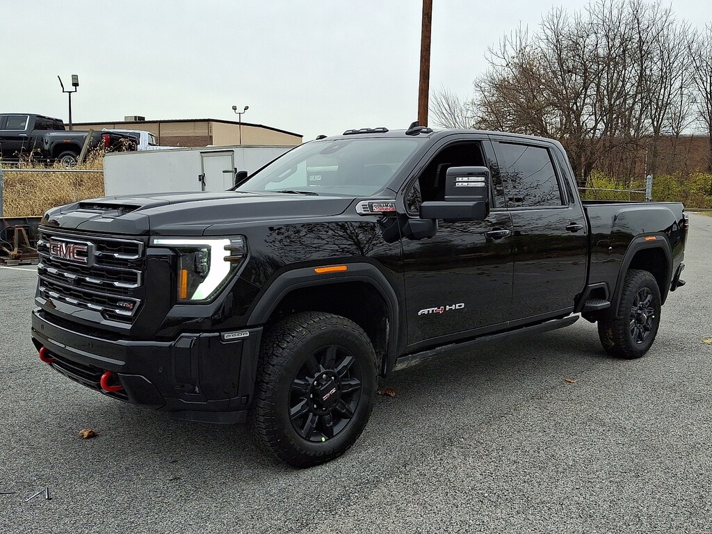 New 2026 GMC Sierra 2500HD Crew Cab, Standard Bed, AT4, 4WD Crew Cab