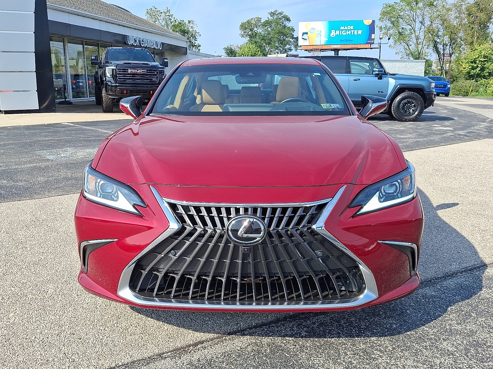 2025 Lexus ES 350 Luxury photo 2