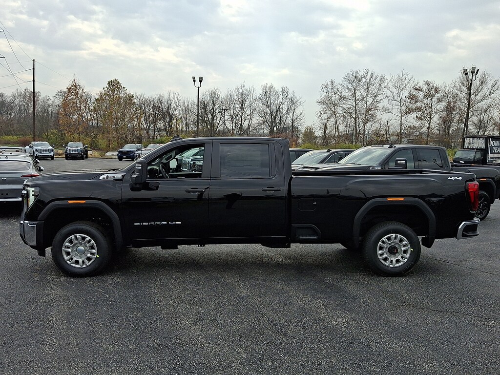 New 2026 GMC Sierra 2500HD Crew Cab, Standard Bed, Pro, 4WD Crew Cab