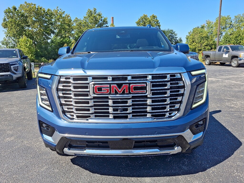 New 2025 GMC Yukon XL 4WD Denali Sport Utility