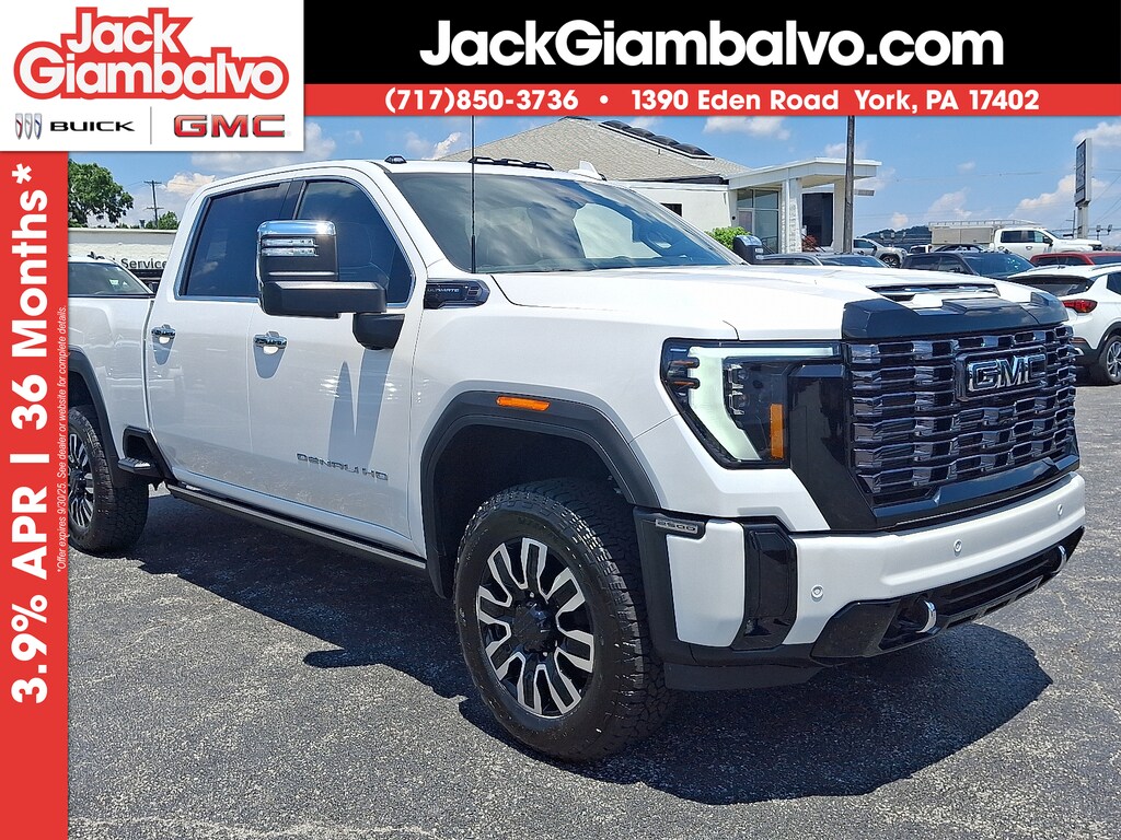 New 2025 GMC Sierra 2500HD 4WD Crew Cab Standard Bed Denali Ultimate Crew Cab