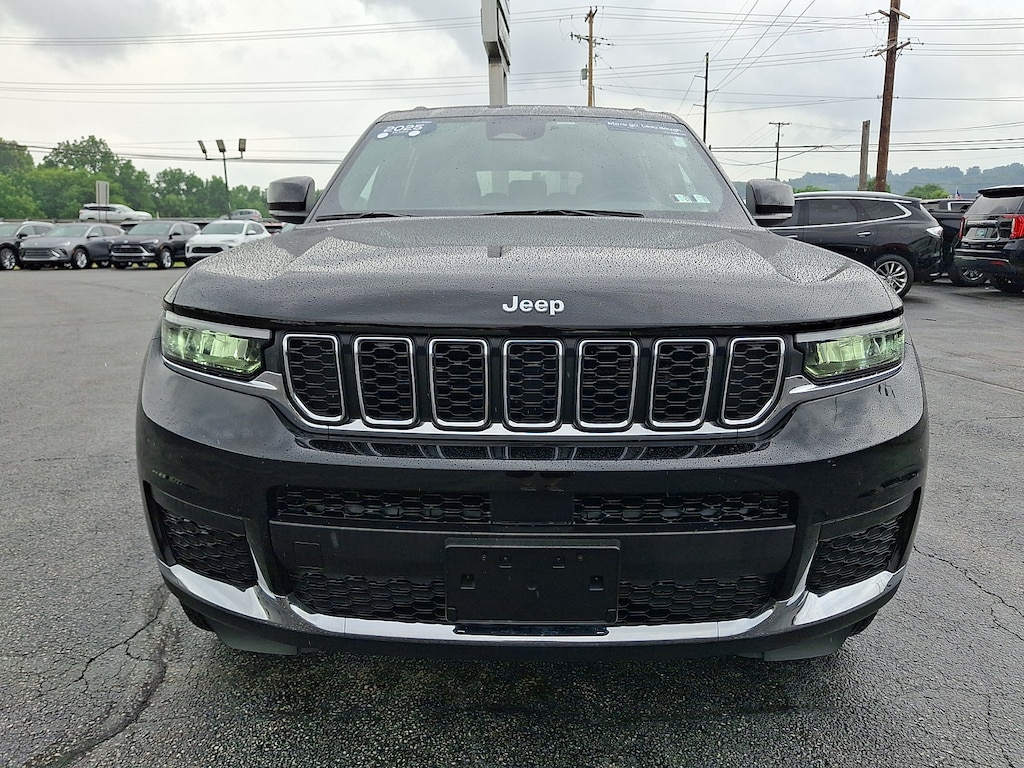 Certified 2025 Jeep Grand Cherokee L Laredo 4x4 Sport Utility