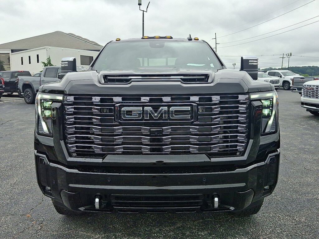 New 2025 GMC Sierra 3500HD 4WD Crew Cab Long Bed Denali Ultimate Crew Cab