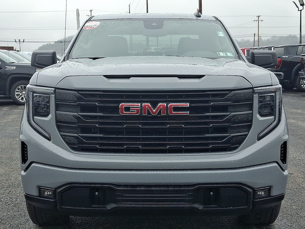 Used 2024 GMC Sierra 1500 4WD Crew Cab Short Box Elevation With 3SB Crew Cab